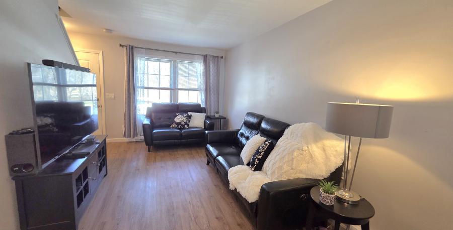 Living area 2
