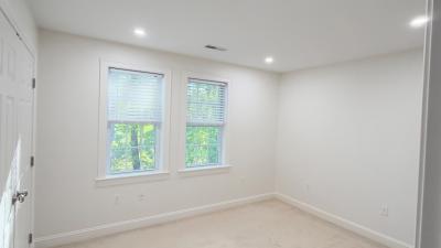 bedroom with closet